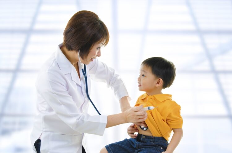 ▲學齡前兒童整合性社區篩檢今(9日)開跑,提供滿3歲以上至未上小學兒童身體、口腔等篩檢。(圖/motionelements)