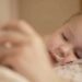 3歲以下幼兒睡眠集大成! 影響的6大關鍵、常醒的幼兒可能與「它」缺乏有關