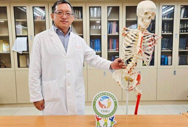 骨鬆患者看牙要當心！ 配合醫師正確用藥降低顎骨壞死，避免骨鬆從日常做起