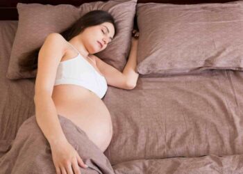 孕期失眠、難入睡？營養師提供關鍵「5大營養素」，助妳一夜好眠！