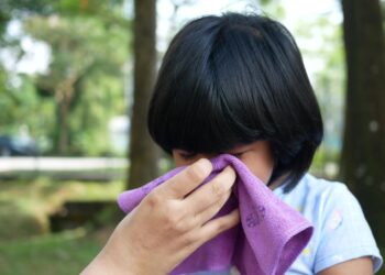 預防冬季空污掌握這「5招」！ 醫揭：空污會造成過敏，還可能引起這些「症狀」